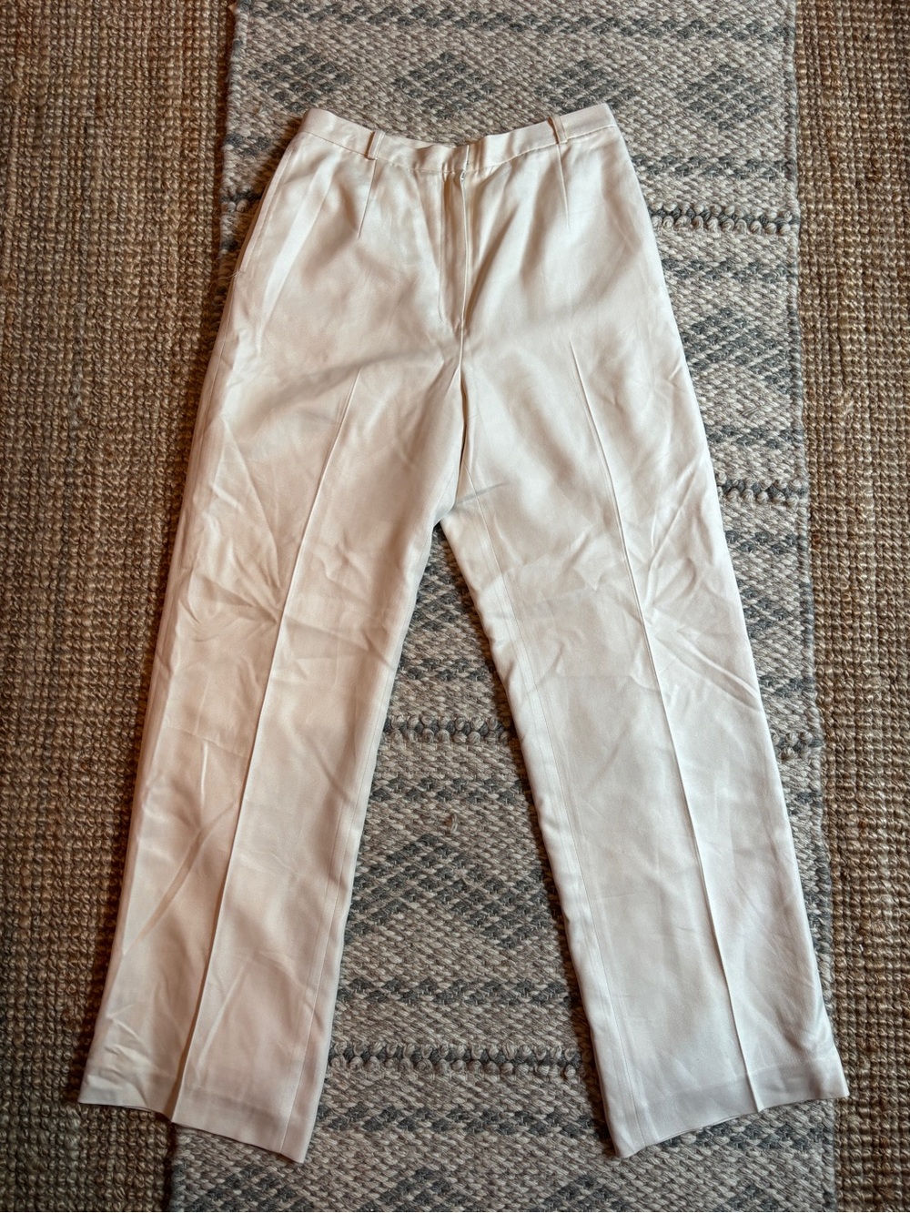 TALBOTS 100% silk cream pant trousers size 8 excellent condition.